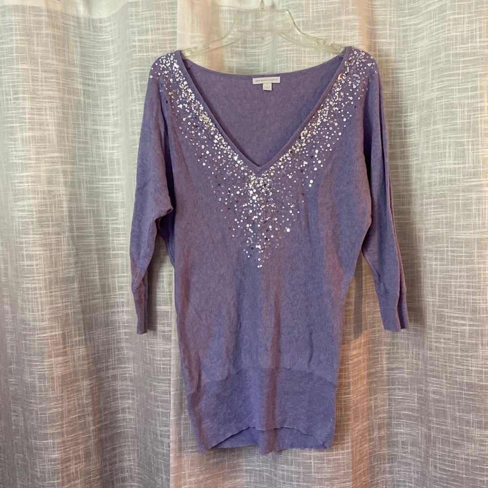 Dazzling deep V purple sweater with sequins accents